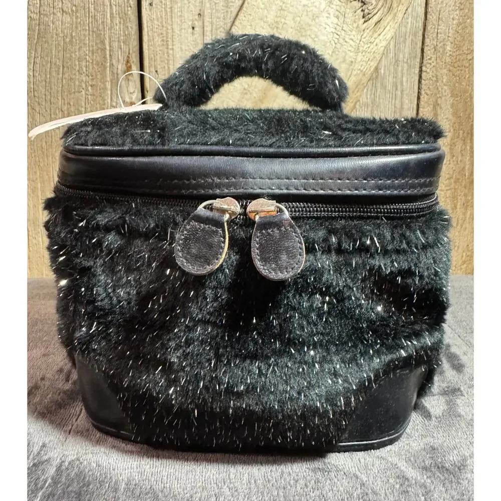 NWOT Claires Faux Fur Plush & Vinyl Black Zipper Cosmetic Bag W/Handle 7